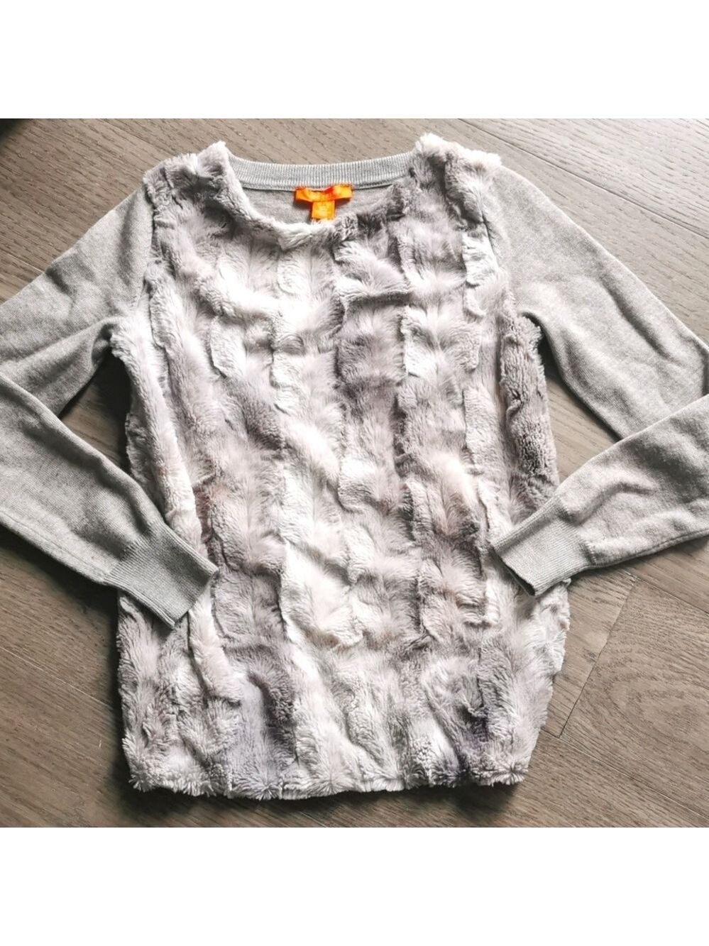 Joe Fresh grey knit contrasting faux fur front sweater. EUC. Size XS